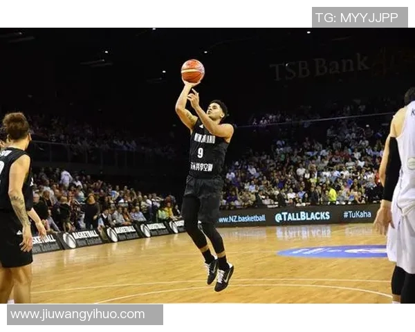 姚明远抛技艺解析与篮球比赛中的战略运用探讨 姚明远抛技艺解析与篮球比赛中的战略运用探讨